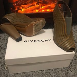 Givenchy Sling Back Heeled Sandals